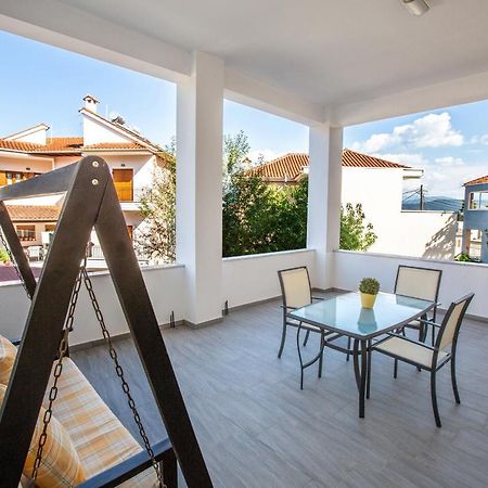 Modern Lake View Apartment Ioannina Exterior foto